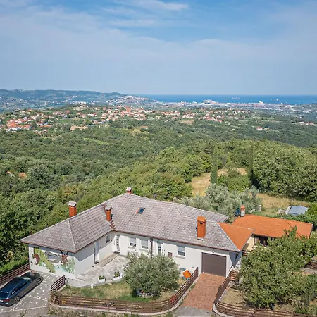 Apartment Serene Retreat Apartments